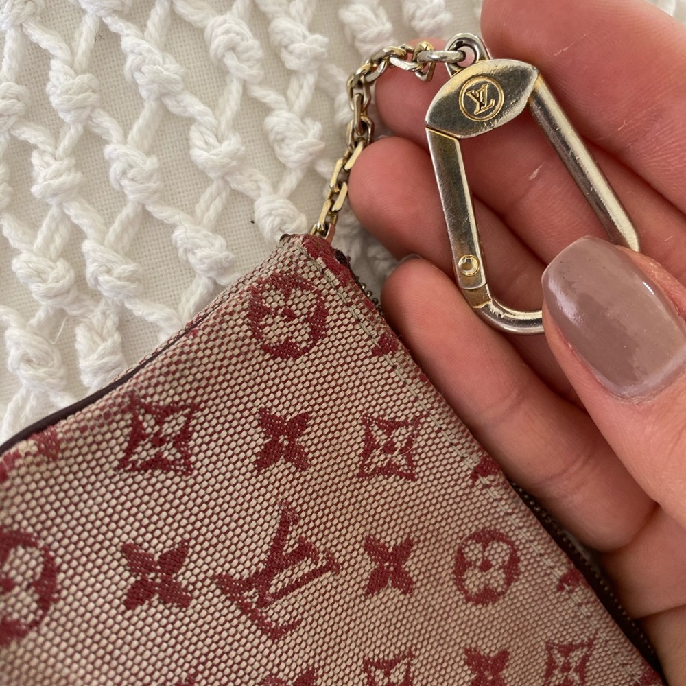 Louis Vuitton Key Chain / Wallet / Coin Case - Picture 3 of 5